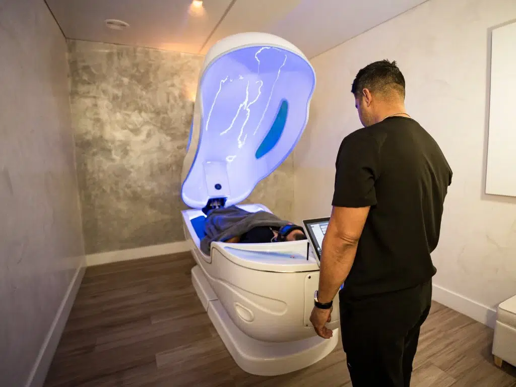 Theta therapy for Miami addiction treatment at Casa Privée. Calibrated electrical impulse therapy is FDA-approved for treating mental illnesses and disorders.